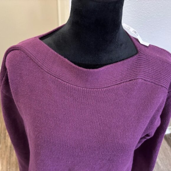 Loft Purple NWT Oversized Boatneck 3/4 Sleeve Sweater Small - Picture 2 of 5